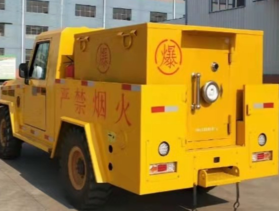 临海凯龙爆破器材运输车：保障爆破任务的安全运行
